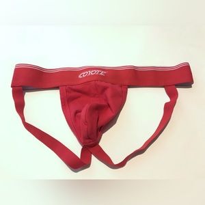 NWOT Coyote jock - red size M